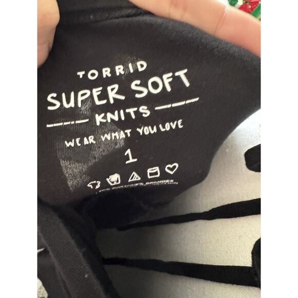 Torrid Black Babydoll Top 1X Lace Bell Sleeve Goth Witchy Tie Back Super Soft - Picture 7 of 9